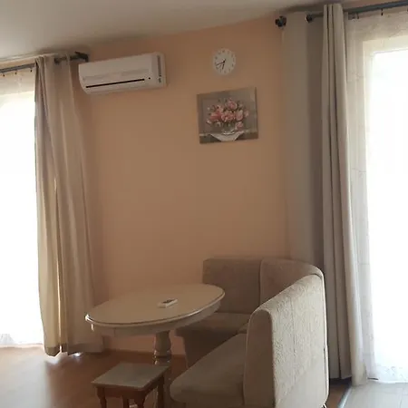 Private In Messembria فندق *